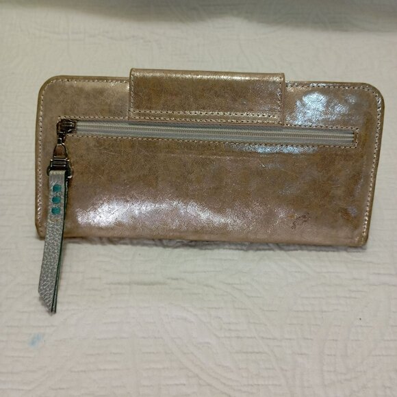 Velez Gold Leather Wallet With Snap Closure & Zippered Compartment Womens - Picture 3 of 8